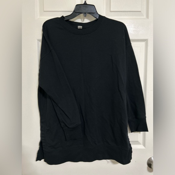 Old Navy Sweater - Picture 1 of 3